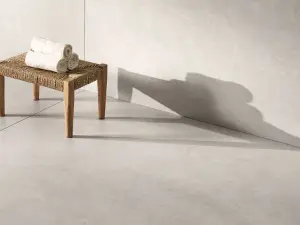 IVORY MATT R